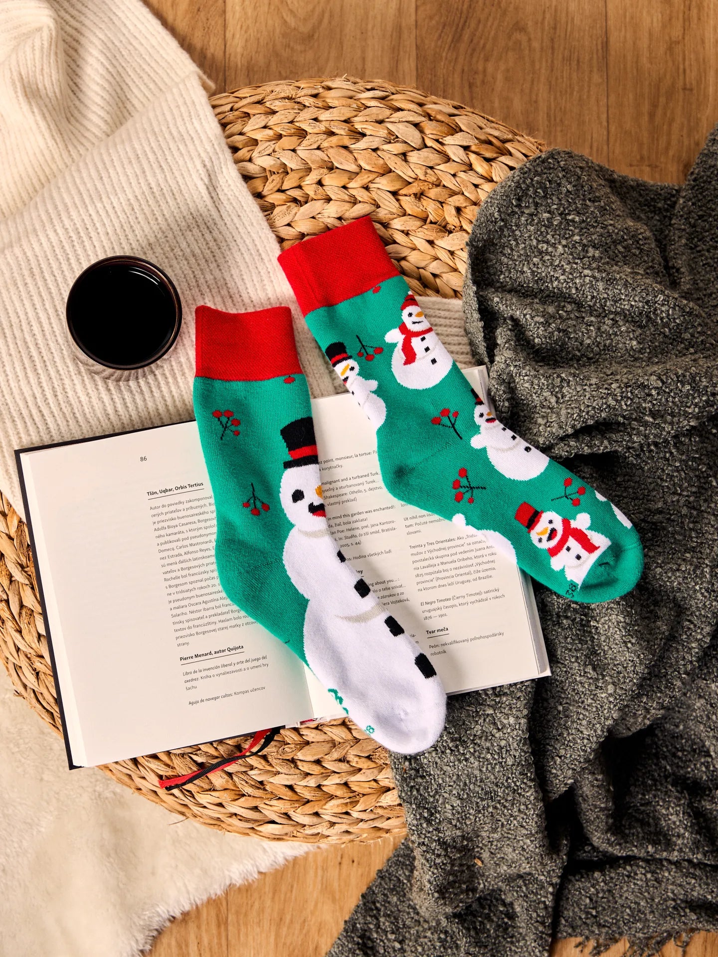 warm-socks-mr-mrs-snowman-0c/0c33d10bafdb6c4e0ced9d1b9f05b79cb9eef292