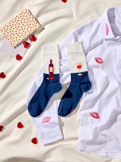 regular-socks-bottle-of-wine-02-25/254ba1dfe79db5108f8b0d229a1b5a1ebf3d8036