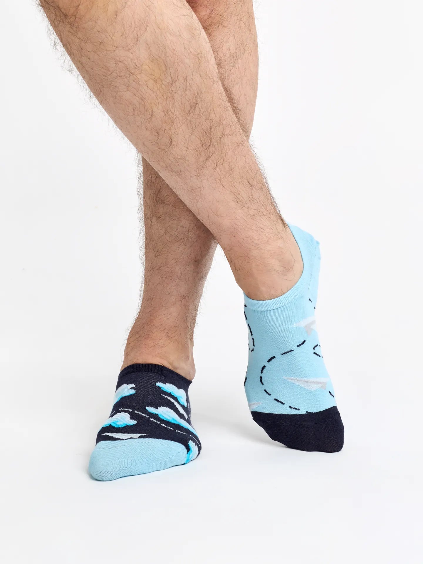 sneaker-socks-paper-planes-clouds-2c/2ce4f379a7c4a52d7756feb3a3d644d16709c6ca