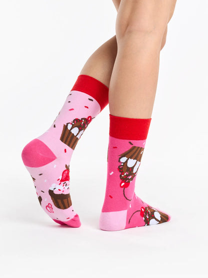 regular-socks-pink-cupcakes-02-48/483b288af9f62ffb802ac91264a2a588e1207f18