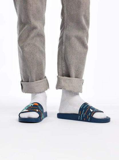 slides-tropical-island-1-01/019000e97eb1f69968ee6456b3d88902894bb324