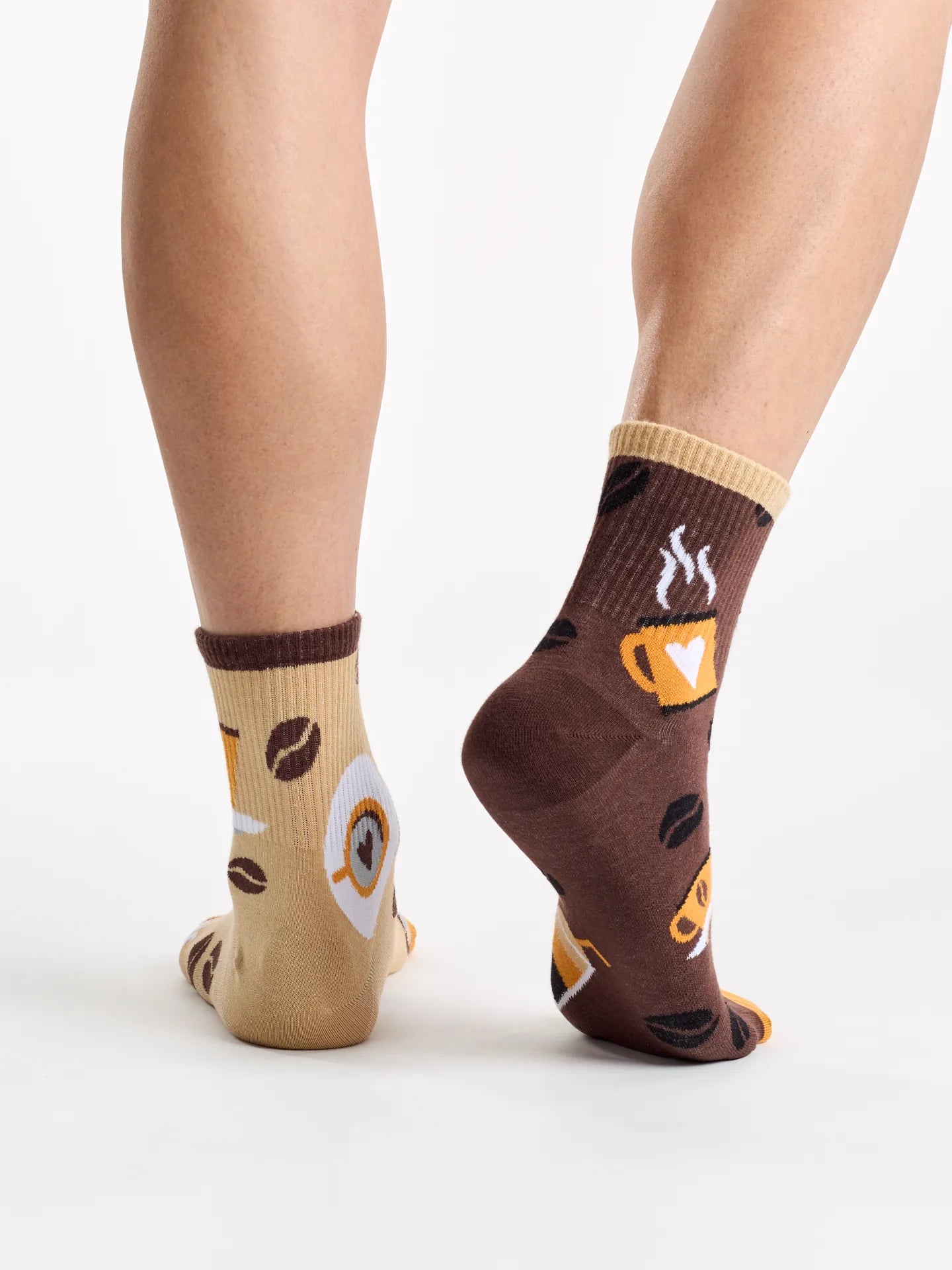 crew-socks-morning-coffee-02-66/66f88d71947cc3afb45ed180f647c68360e18b4c