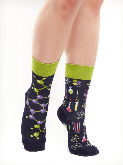 regular-socks-chemistry-94/94a5b9bb568207f0726316c7c82b414225f6e413