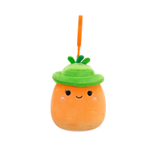Squishmallows con clip-on Caroleena la carota arancione con cappello da pescatore, 9 cm