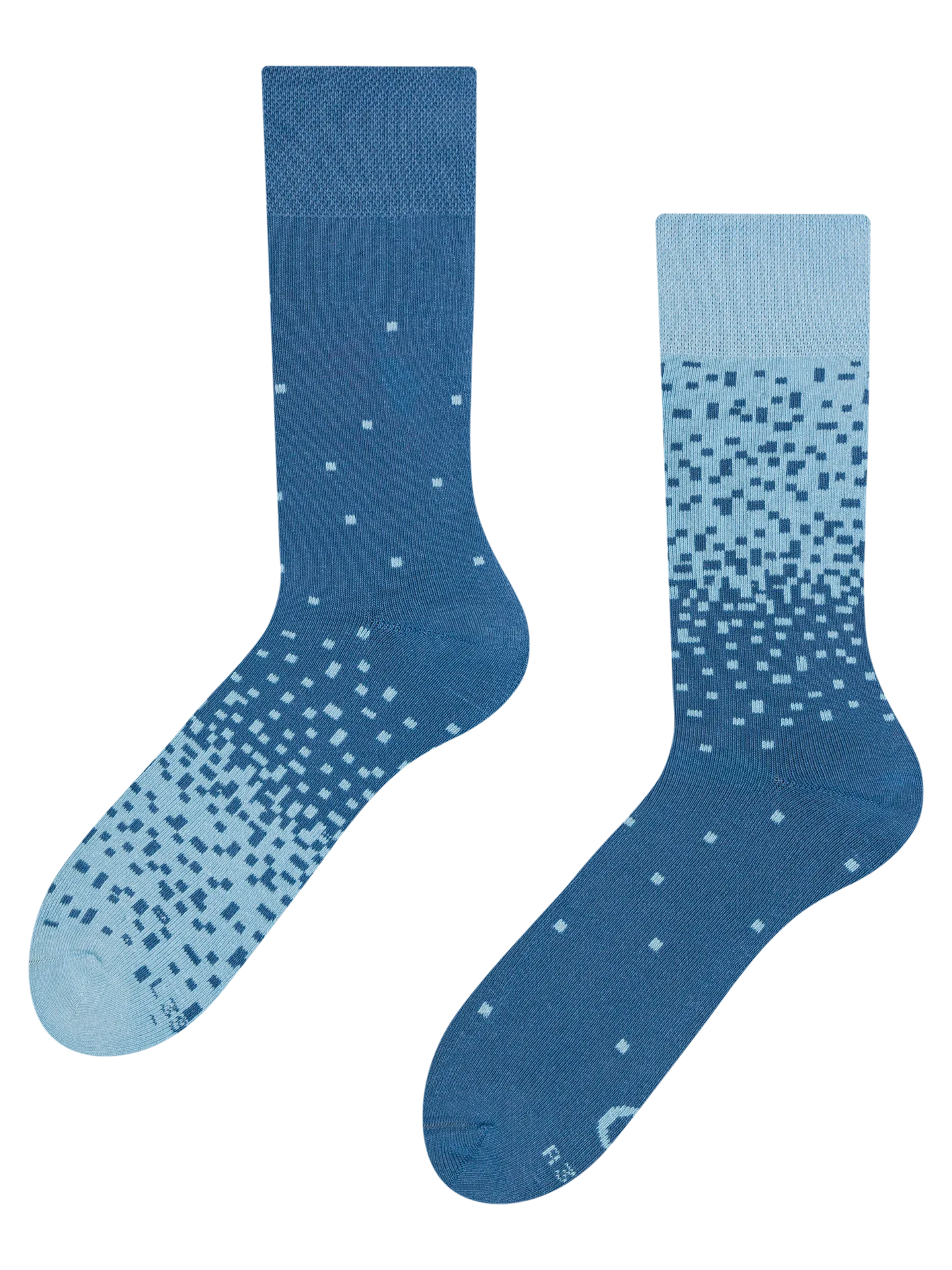 warm-socks-ice-blue-e3/e37b0d3cb7b64a3707e9dcc825fe391c71e9e2c7